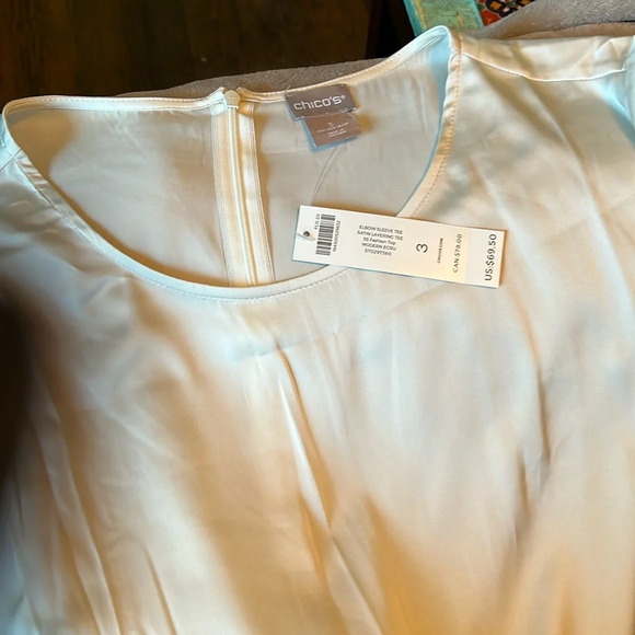 🌺🌺- Eggshell/ecru colored satin layering blouse from Chicos. New with tags s… - Picture 2 of 5